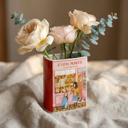 Vasen in Form Kleiner Bücher